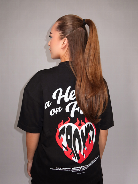 Croyez Croyez Women Heart On Fire T-Shirt - Vintage Black