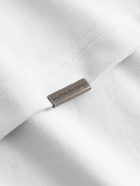 Don't Waste Culture Don't Waste Culture Oshimi T-Shirt - White