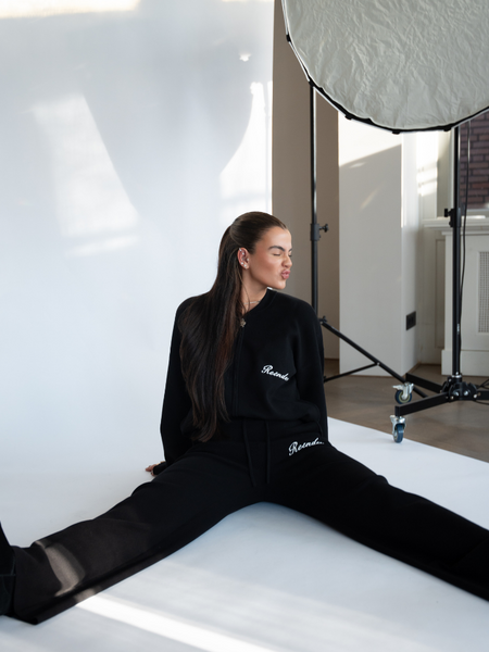 Reinders Reinders Lounge Zipper Cardigan - True Black