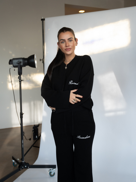 Reinders Reinders Lounge Zipper Cardigan - True Black