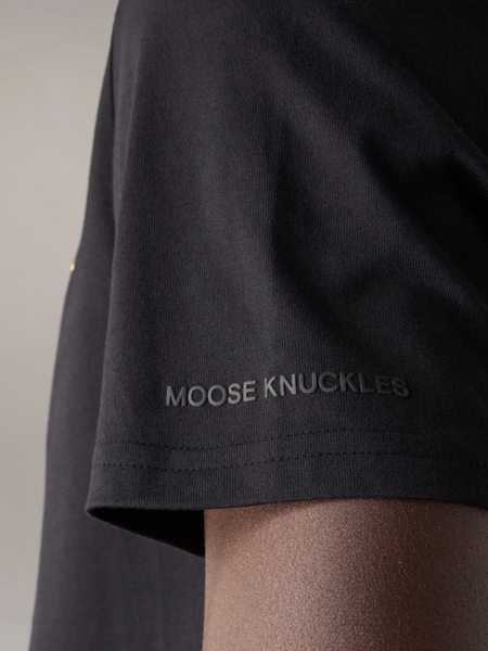 Moose Knuckles Moose Knuckles Men Crescent Tee  Gold - Black