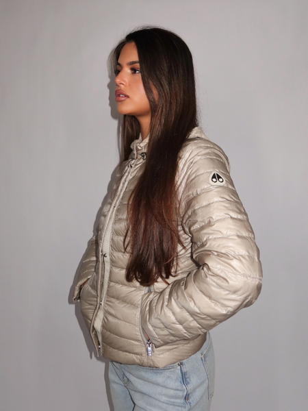Moose Knuckles Moose Knuckles Women Cloud Walker Short Jacket - ALABASTER