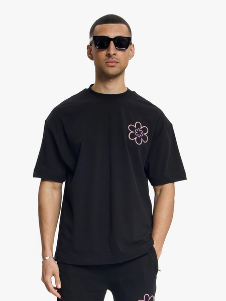 Croyez Contour De La Fleur T-Shirt - Black
