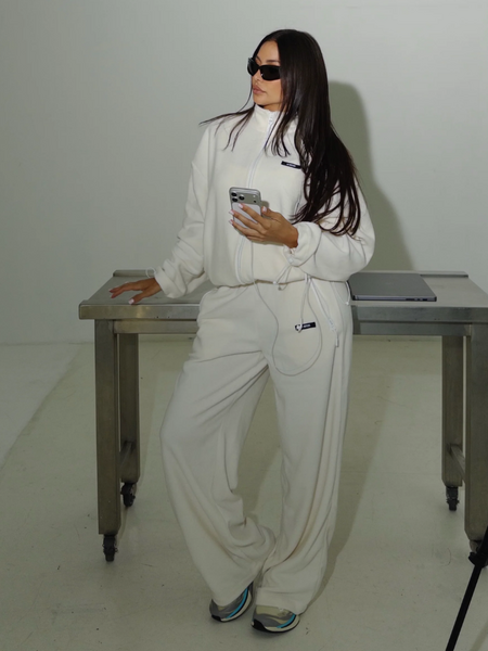 La Sisters La Sisters Fleece Straight leg Sweatpants - Cream