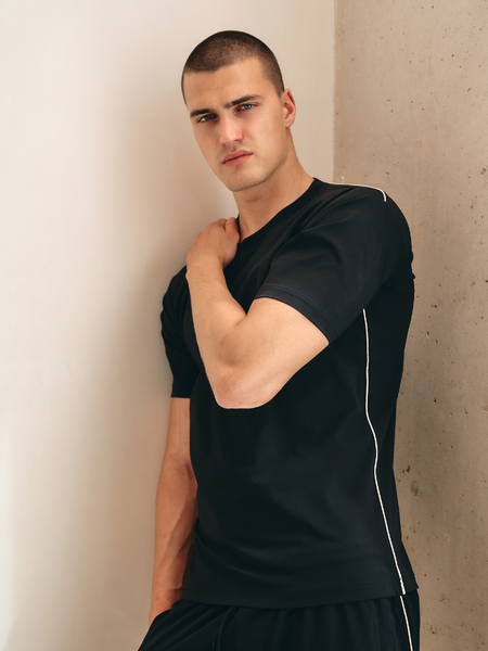 TriaD'oro TriaD'oro Travel T-Shirt Piped - Black TriaD'oro Travel T-Shirt Piped - Black