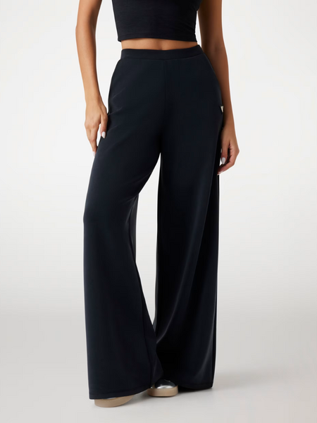 Guess Olympe Wide Leg Pants - Jet Black Guess Guess Olympe Wide Leg Pants - Jet Black