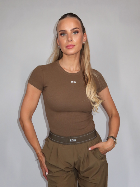 Unique The Label Unique The Label Dana Short Sleeve - Olive Unique The Label Dana Short Sleeve - Olive