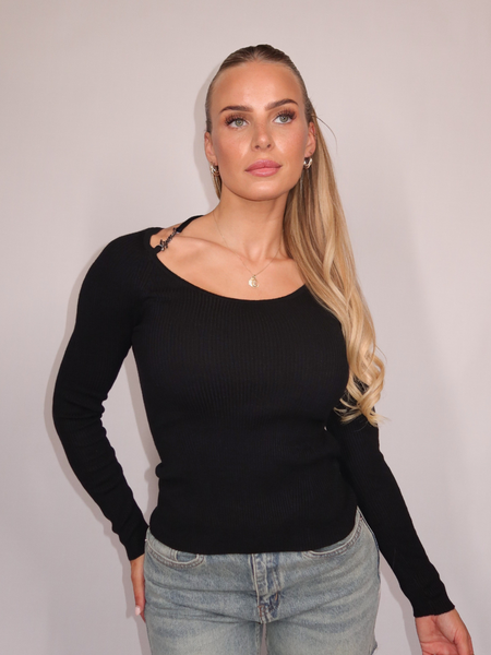 Guess Longsleeve Meghan Sweater - Jet Black Guess Guess Longsleeve Meghan Sweater - Jet Black