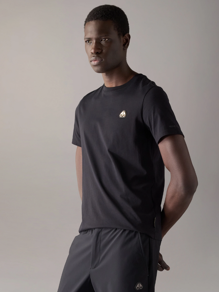 Moose Knuckles Men Crescent Tee Gold - Black Moose Knuckles Moose Knuckles Men Crescent Tee Gold - Black