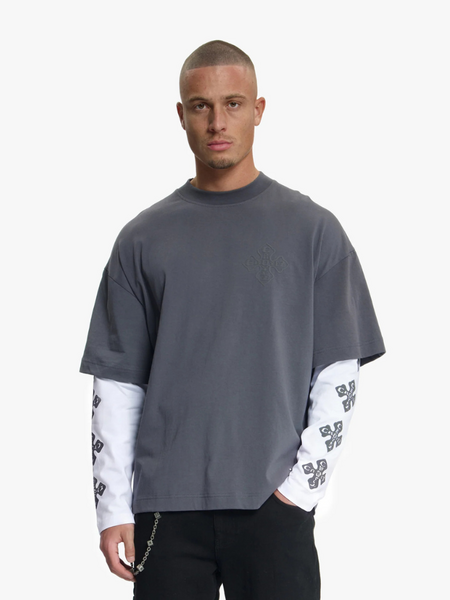 Croyez Cross Double Sleeve T-Shirt - Antra Croyez Croyez Cross Double Sleeve T-Shirt - Antra