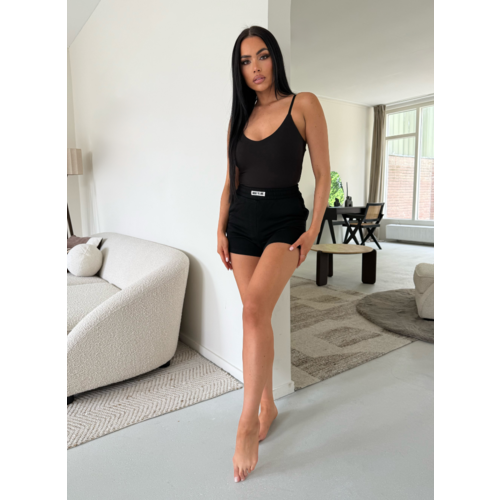 Unique The Label Molly Shorts - Black Unique The Label Molly Shorts - Black
