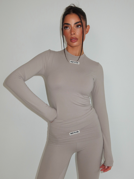 PRE-ORDER Nena Longsleeve - Pebble