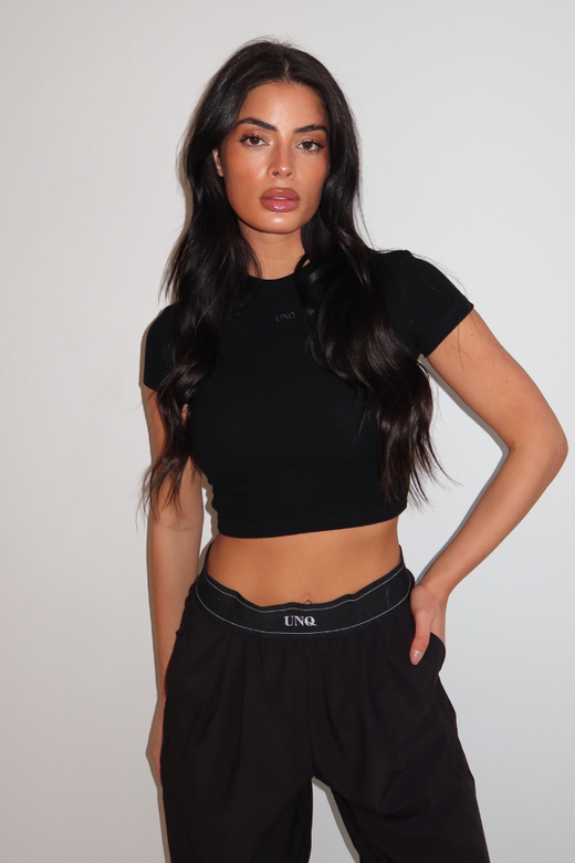 Gill Cropped Tee - Deep Black