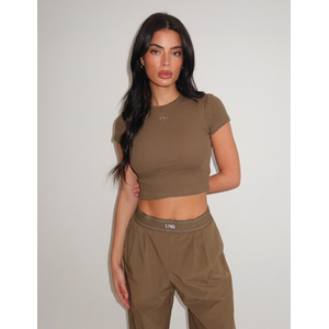 Unique The Label Gill Crop Tee - Olive