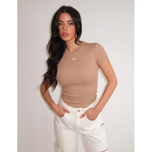Unique The Label Dana Short Sleeve - Sandy Unique The Label Dana Short Sleeve - Sandy