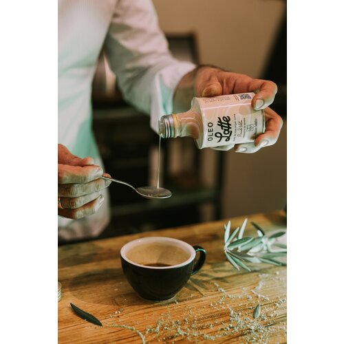 Almazaras de la Subbética  Oleo Latte set barissta experience met opschuimer en doseerlepel - olijfolie voor in de koffie