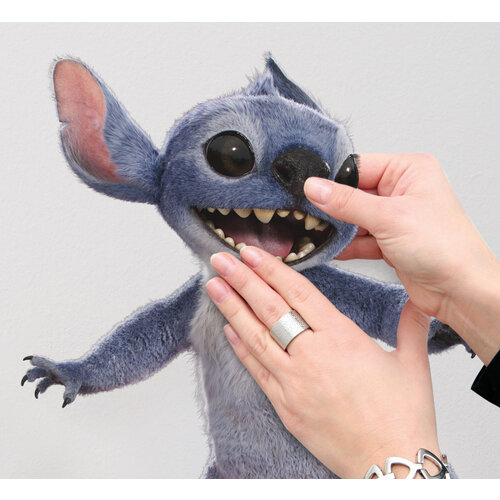 Lilo en Stitch Stitch Muursticker Waves 50x70 cm - Disney