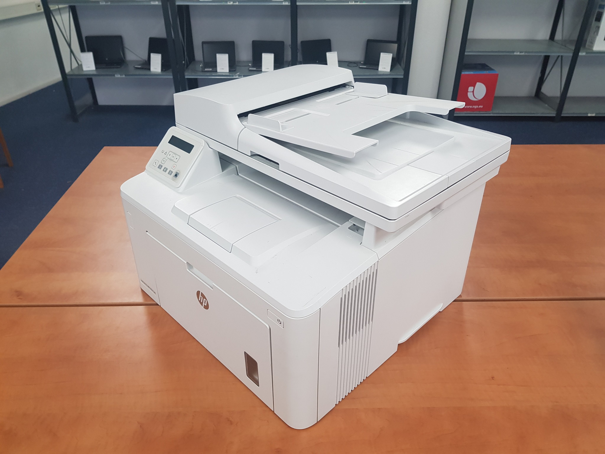 HP Laserjet pro MFP M227 sdn