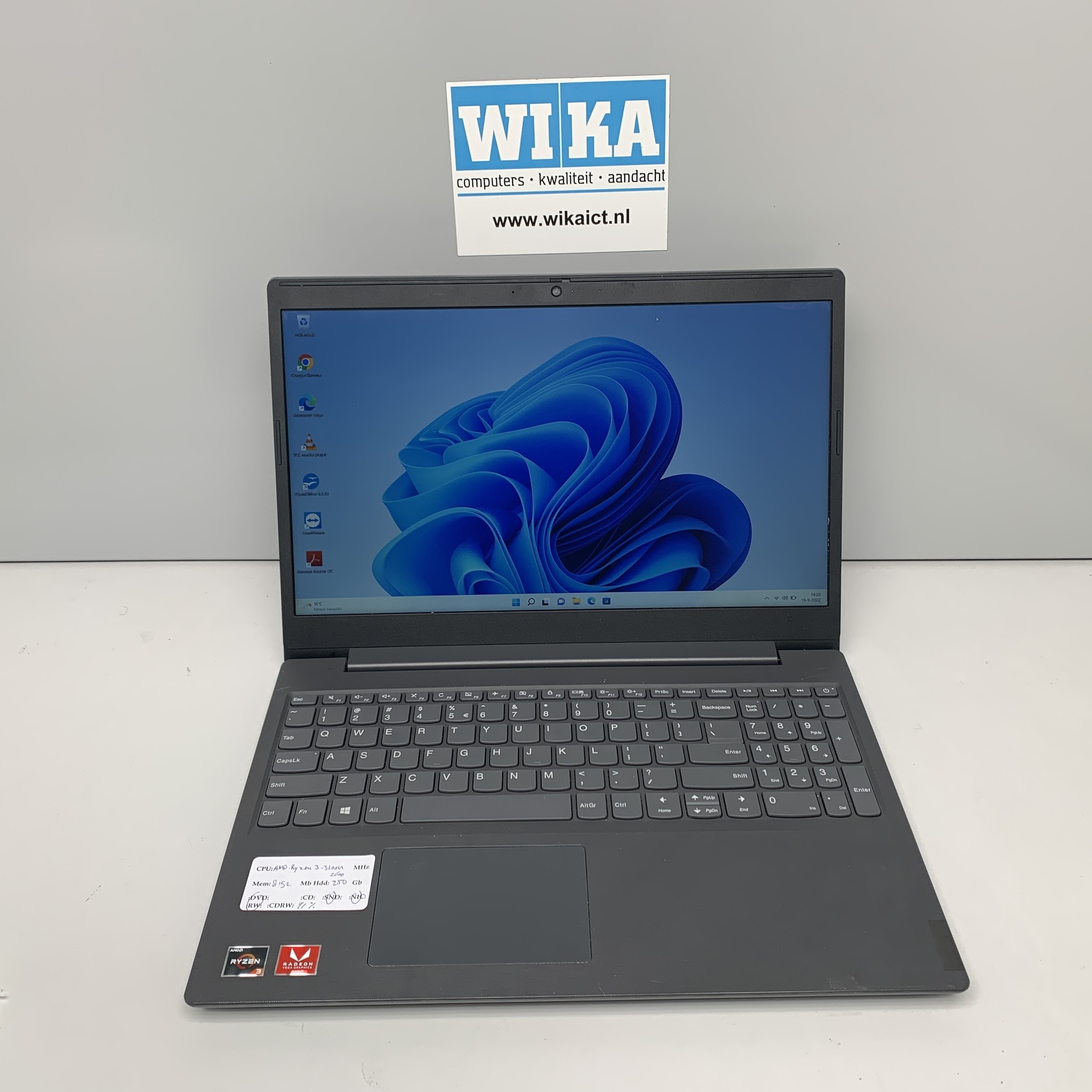 Lenovo V155 Ryzen 3-3200U 8GB SSD 15.6 Full HD W11H laptop