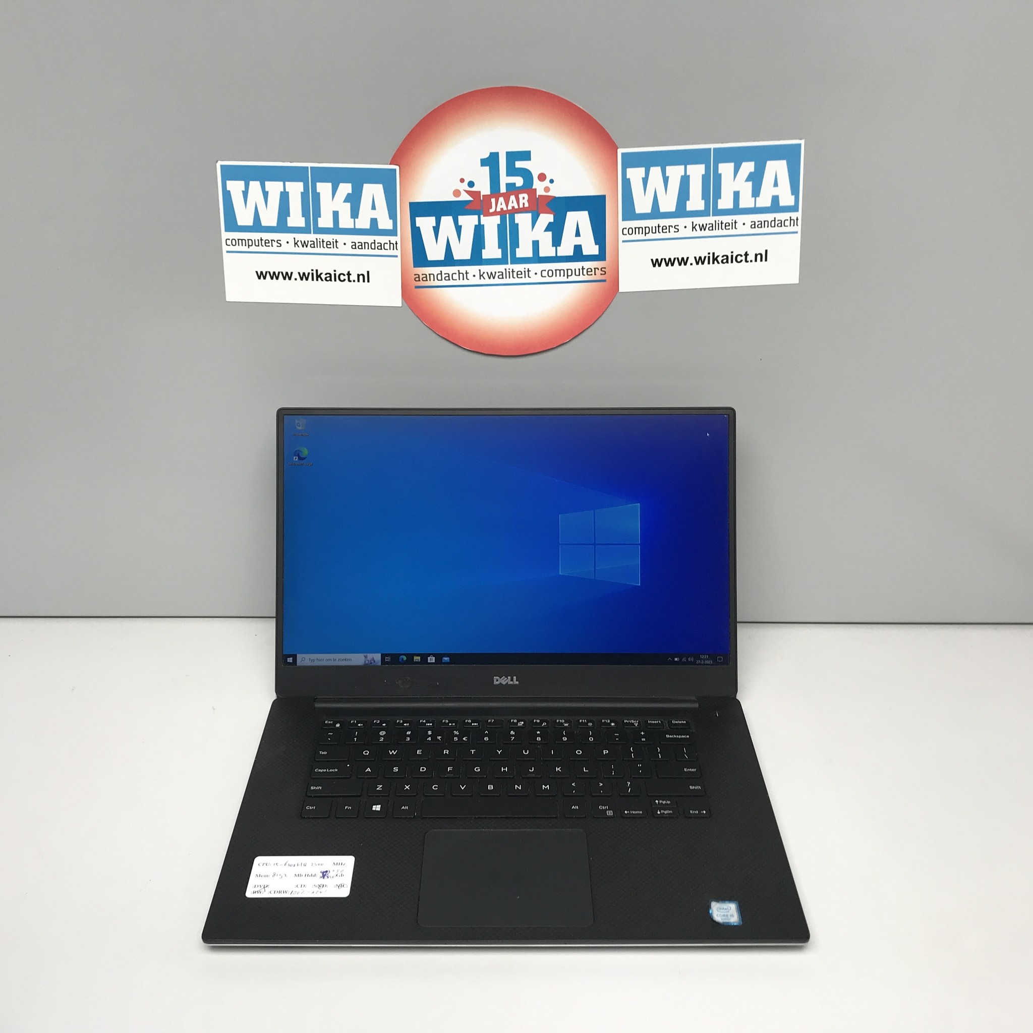 Dell XPS 15 9550 i5-6300HQ 8GB 256 GB SSD 15 inch W10P laptop