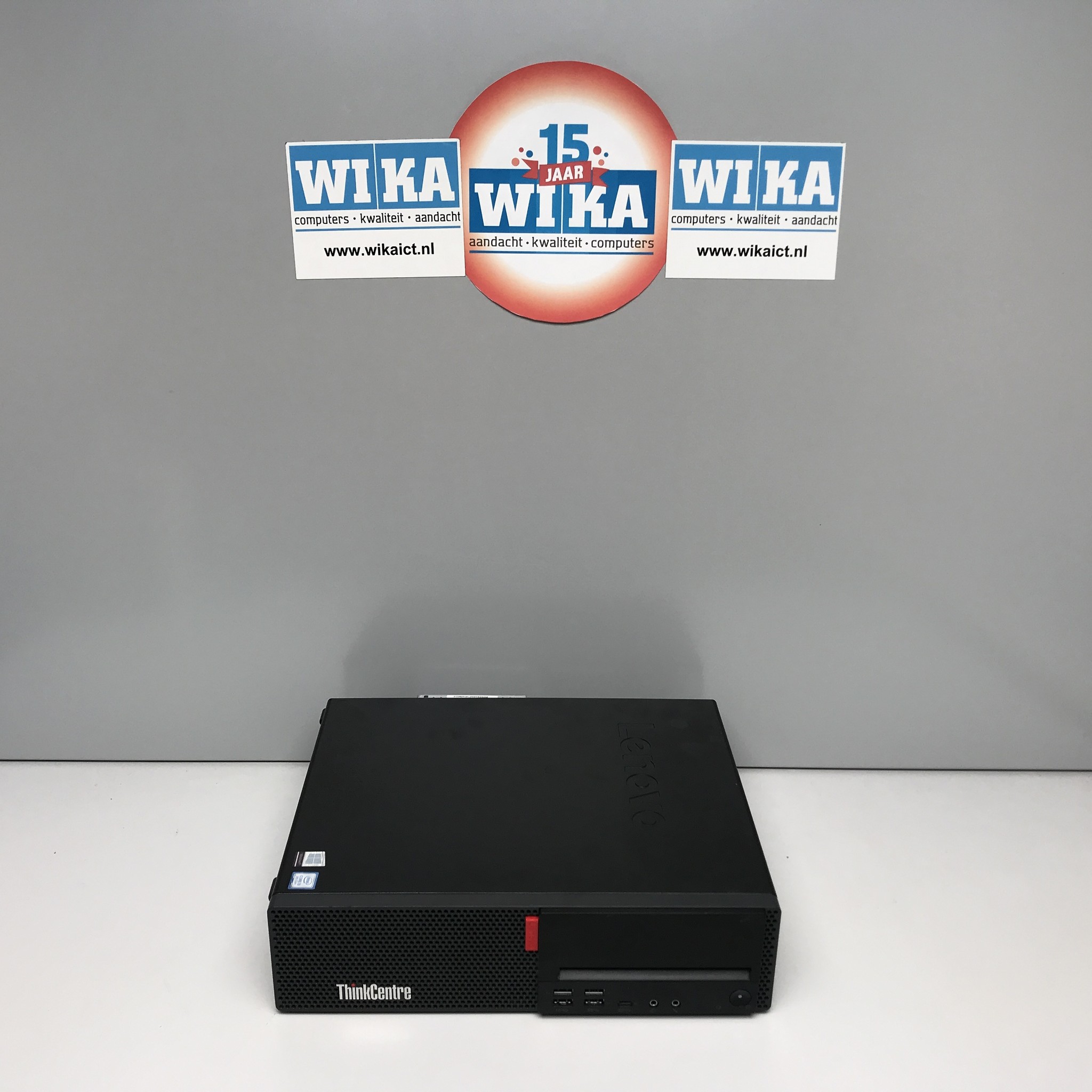 Lenovo Thinkcentre M720s I3-8100 8GB 256Gb SSD W10P PC
