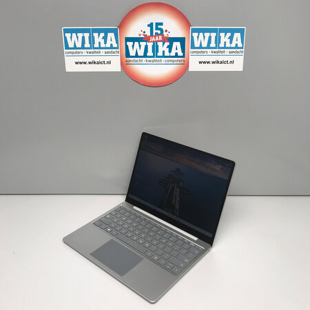 Surface Laptop Go 2 Intel i5-1135G7 8Gb 256Gb SSD 12.4 inch touch W11P