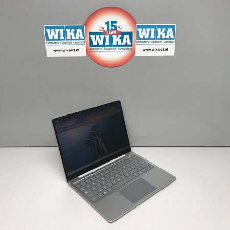 Surface Laptop Go 2 Intel i5-1135G7 8Gb 256Gb SSD 12.4 inch touch W11P