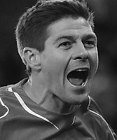 Cimeli firmati da Steven Gerrard