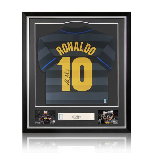 Ronaldo maglia firmata Internazionale 1998 - incorniciata Ronaldo maglia firmata Internazionale 1998 - incorniciata