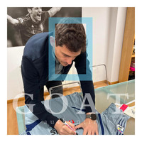 Iker Casillas signed Real Madrid shirt 2004-05 - framed