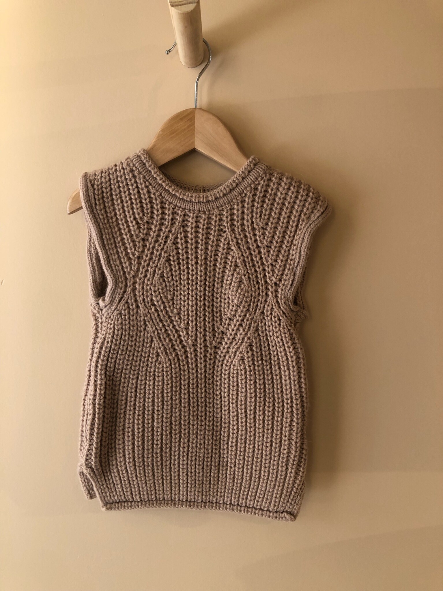 Soft knit waistcoat antic rose 7439-3