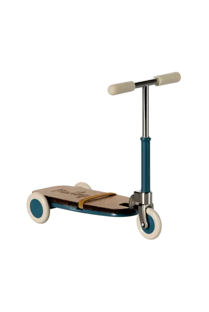 Maileg - Kick Board Mouse Blue
