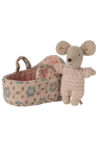 Maileg - Baby mouse in carry cot - Rose