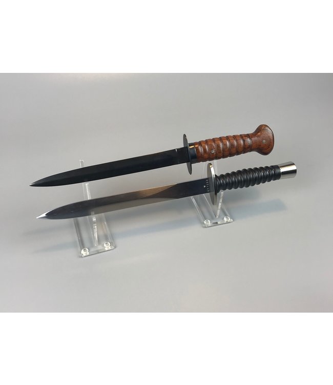 Sword / Bayonet / Dagger Display Stand