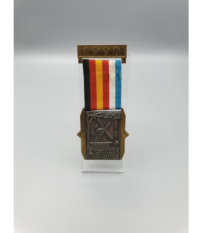 Medaille Standaard Met Draagnaald