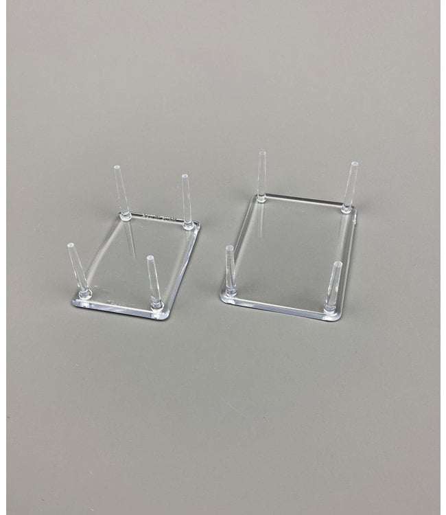 Rechteckige 4-Pin-Acrylglas Ständer / Schmale Pins / Für Steine / Mineralien / Fossilien / Geoden