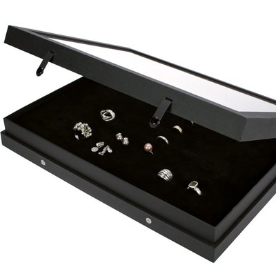 Collecting Jewellery