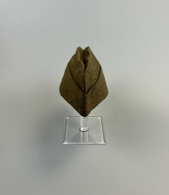 Display Stand For Garrison Caps / Size 60 - 61