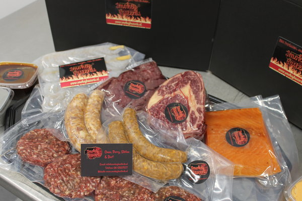 Smokey BBQ pakket Luxe (4 personen) Smokey BBQ pakket Luxe (4 personen)