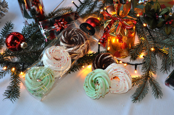 Meringue kransjes Meringue kransjes