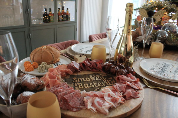 Smokey's Luxury Borrelplank Smokey's Luxury Borrelplank