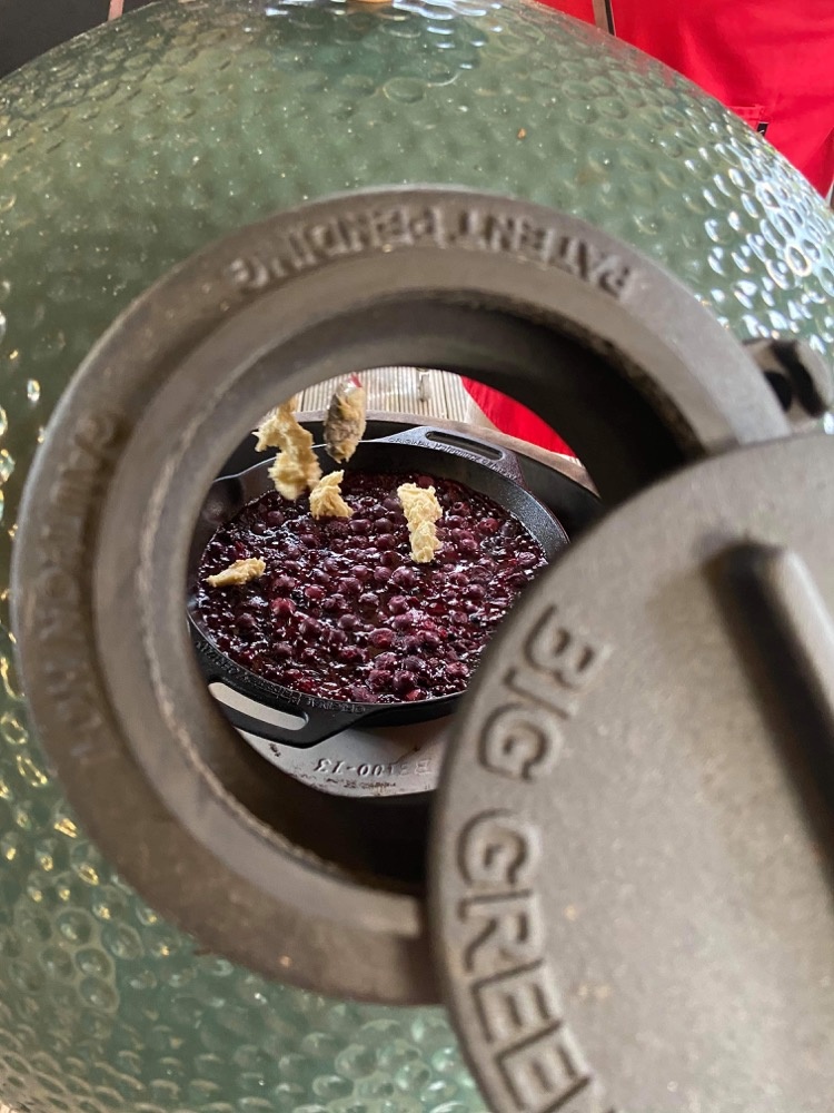 Jack Daniel's Sour Cherries met Cobler deeg