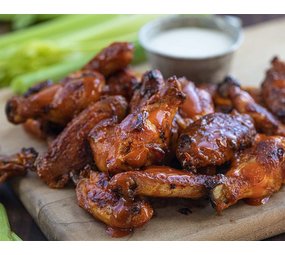 Smoked Buffalo wings, blue cheesedip Smoked Buffalo wings, blue cheesedip