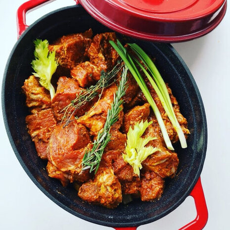 Grand Feu - Geëmailleerd gietijzeren braadpan - ovaal - 5,6 l - rood Grand Feu - Geëmailleerd gietijzeren braadpan - ovaal - 5,6 l - rood