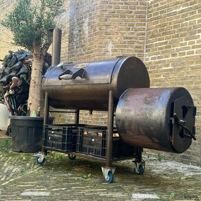 Grilltrailer Smokers & BBQ's Grilltrailer Smokers & BBQ's