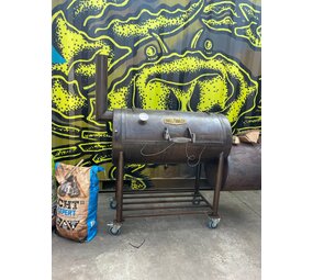 Grilltrailer Smoker  "24 backyard" Grilltrailer Smoker  "24 backyard"