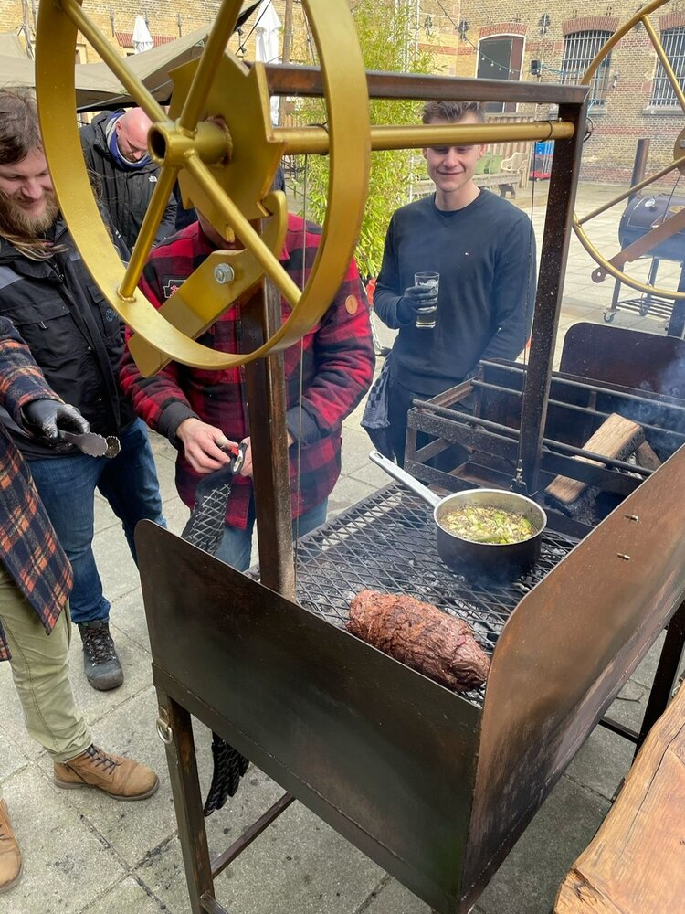 Argentijnse grill 100 cm  met Brassero Argentijnse grill 100 cm  met Brassero