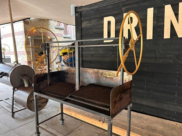 Argentijnse grill 150 cm  met Brassero Argentijnse grill 150 cm  met Brassero