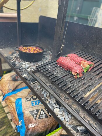 Argentijnse grill 150 cm  met Brassero Argentijnse grill 150 cm  met Brassero