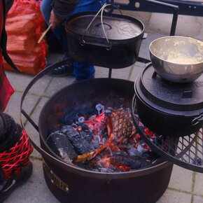 BBQ Fire Pit BBQ Fire Pit